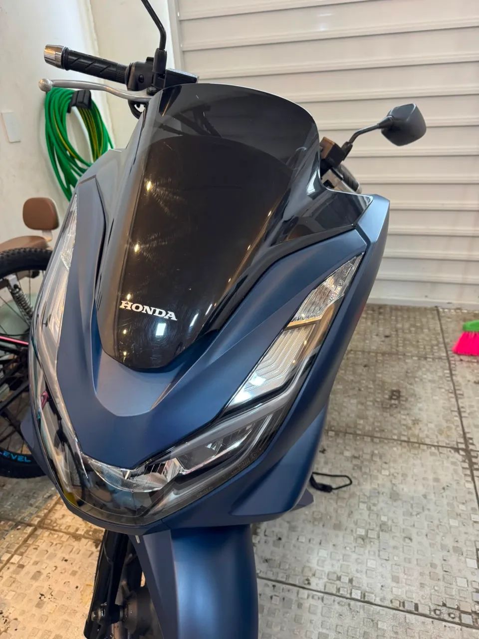 PCX DLX 2024 - Foto 2