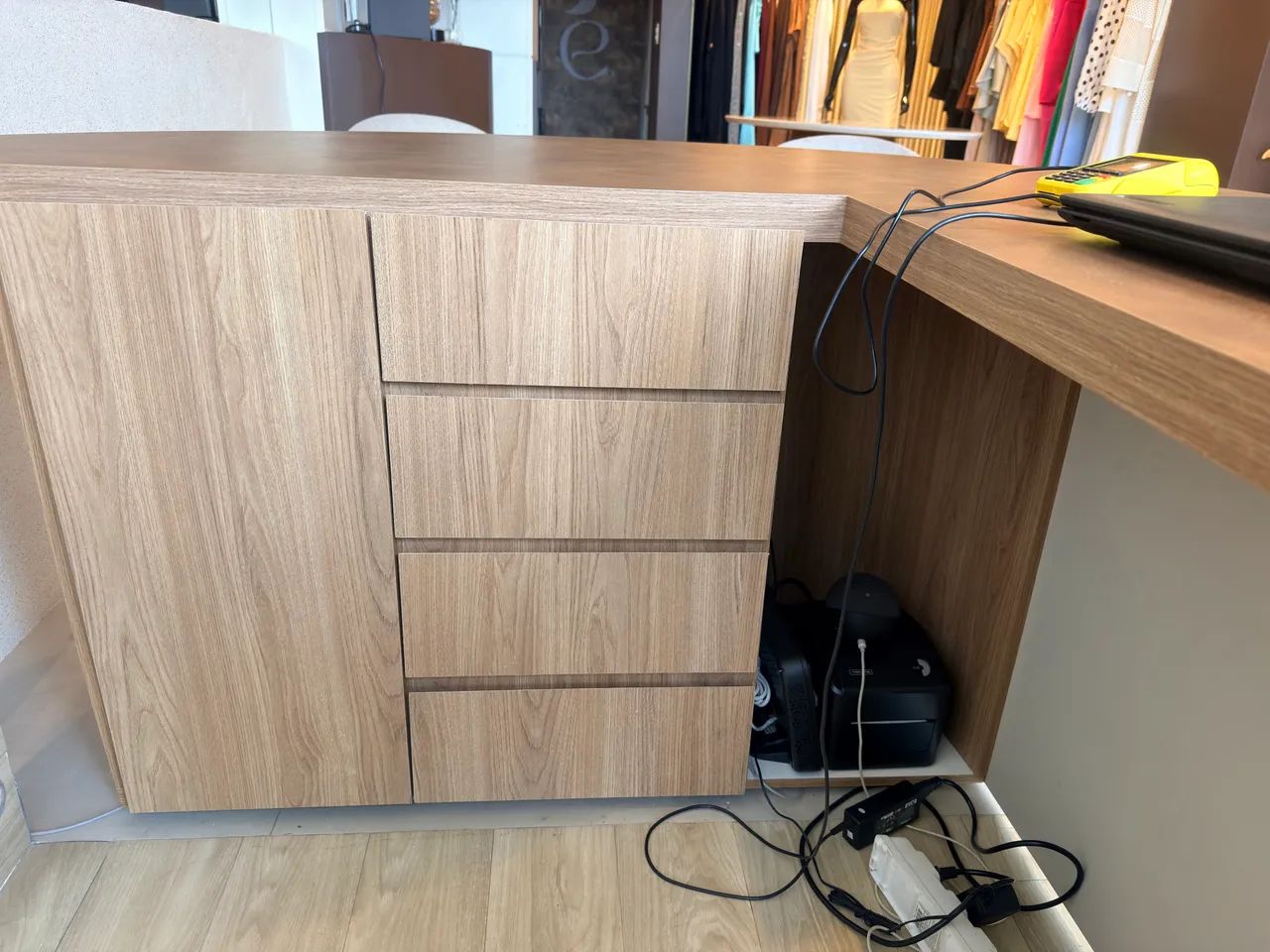 Vendo mesa para loja ou escritório - Foto 3