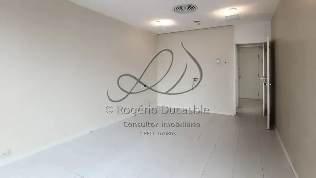 Sala comercial para venda possui 29 metros quadrados com 1 quarto - Foto 5