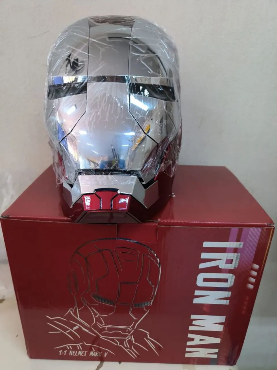 Capacete Iron Mar Mark 5 1/1 com comandos de voz, touch e controle remoto