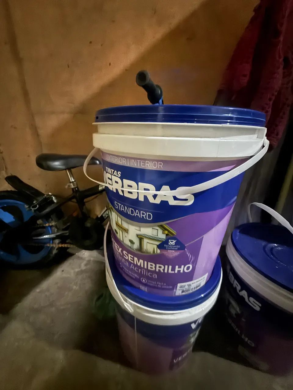 Tinta seme brilho ver Brás 