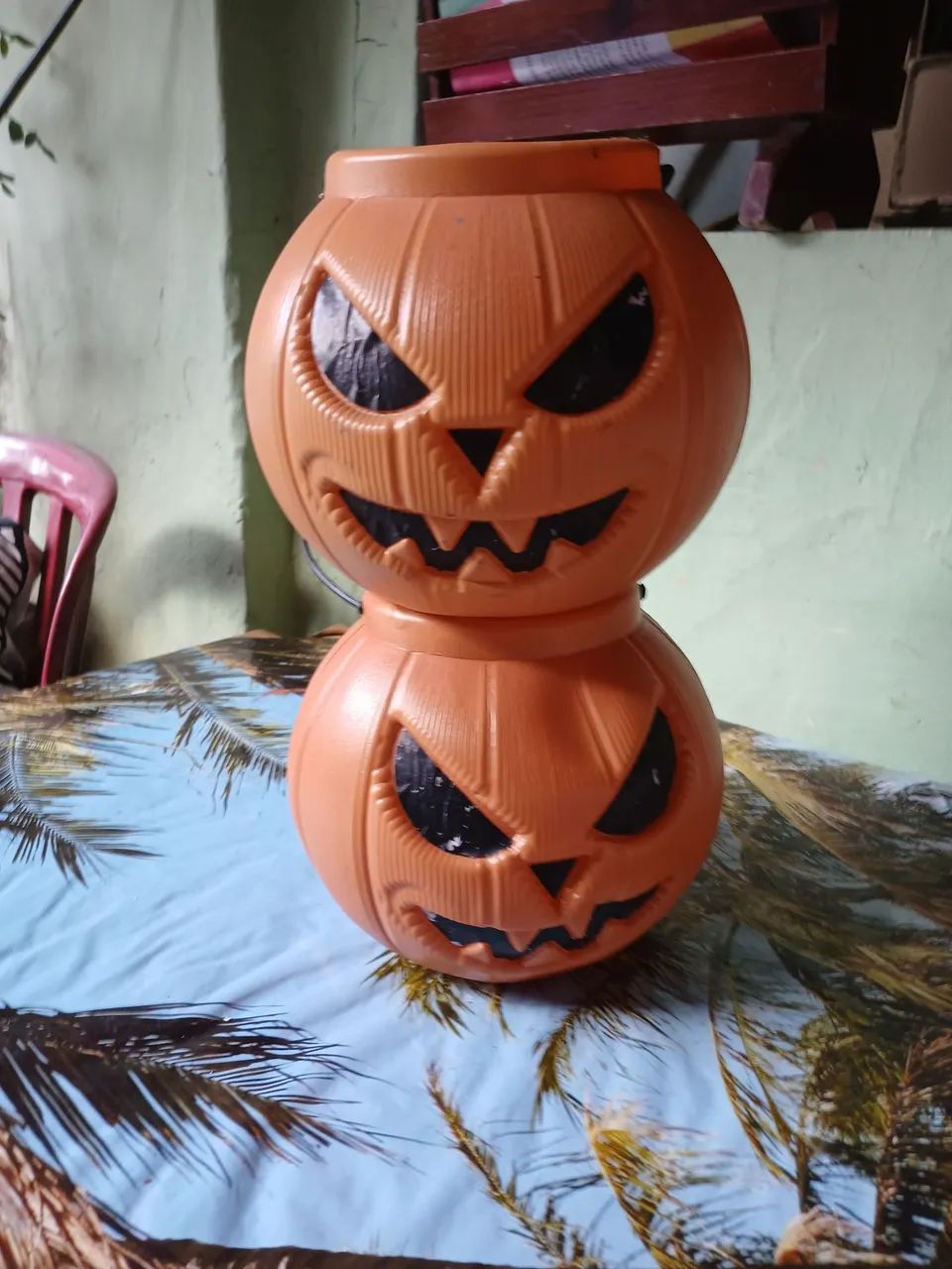 2 cabeças do Halloween de plástico R$ 25,00 as 2