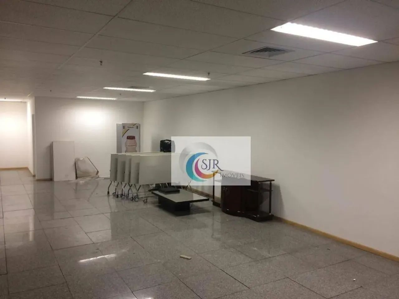 Conjunto comercial de 233 m² com 4 vagas - Foto 5
