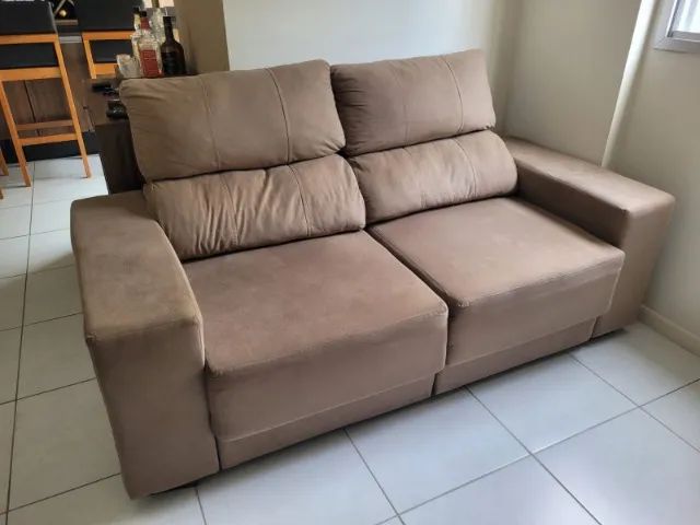 Sofá 2 lugares, retrátil e reclinável. Ótimo estado!