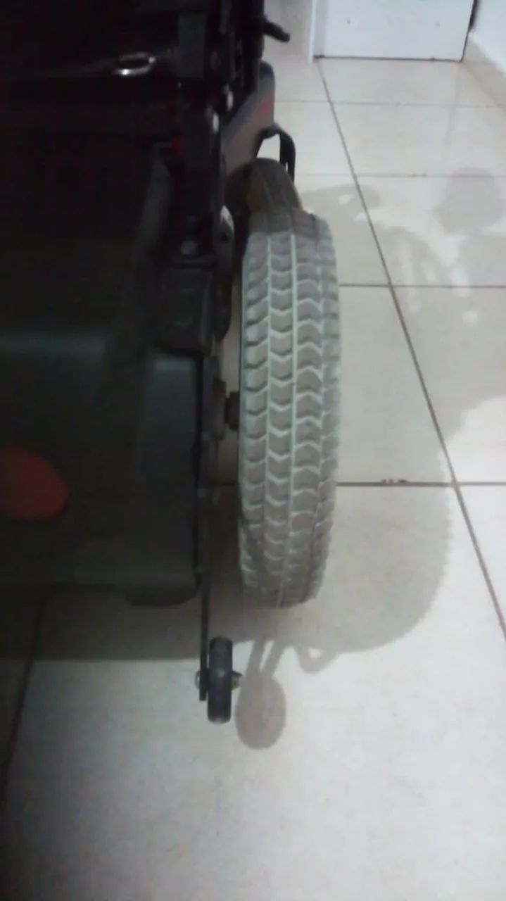 Cadeira de rodas motorizada ortobox b400 - Foto 4
