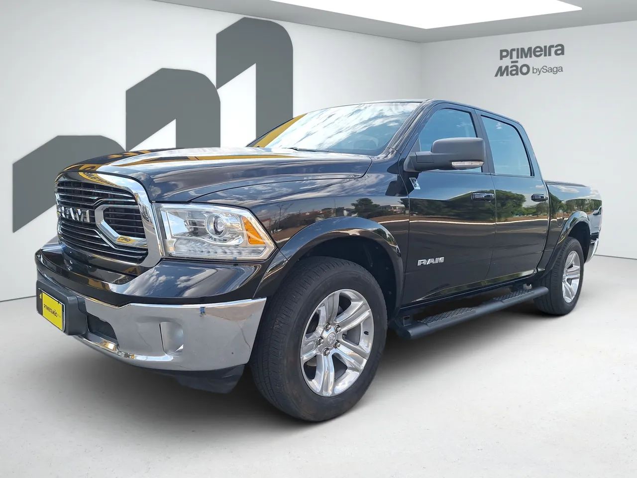 Ram Classic 1500 CLASSIC LARAMIE 5.7 CD V8 4X4 AUT. 2023