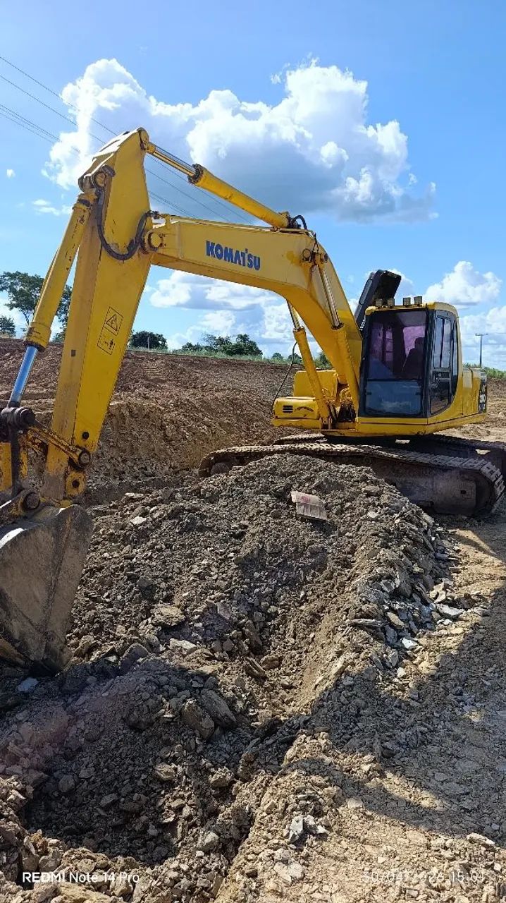 Escavadeira Hidráulica Komatsu PC 200 
