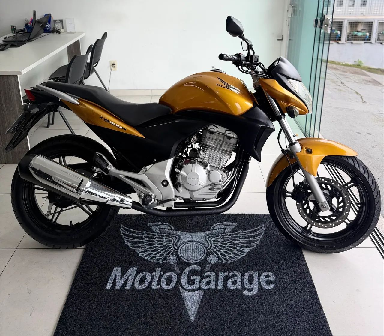Honda CB 300r - 2010