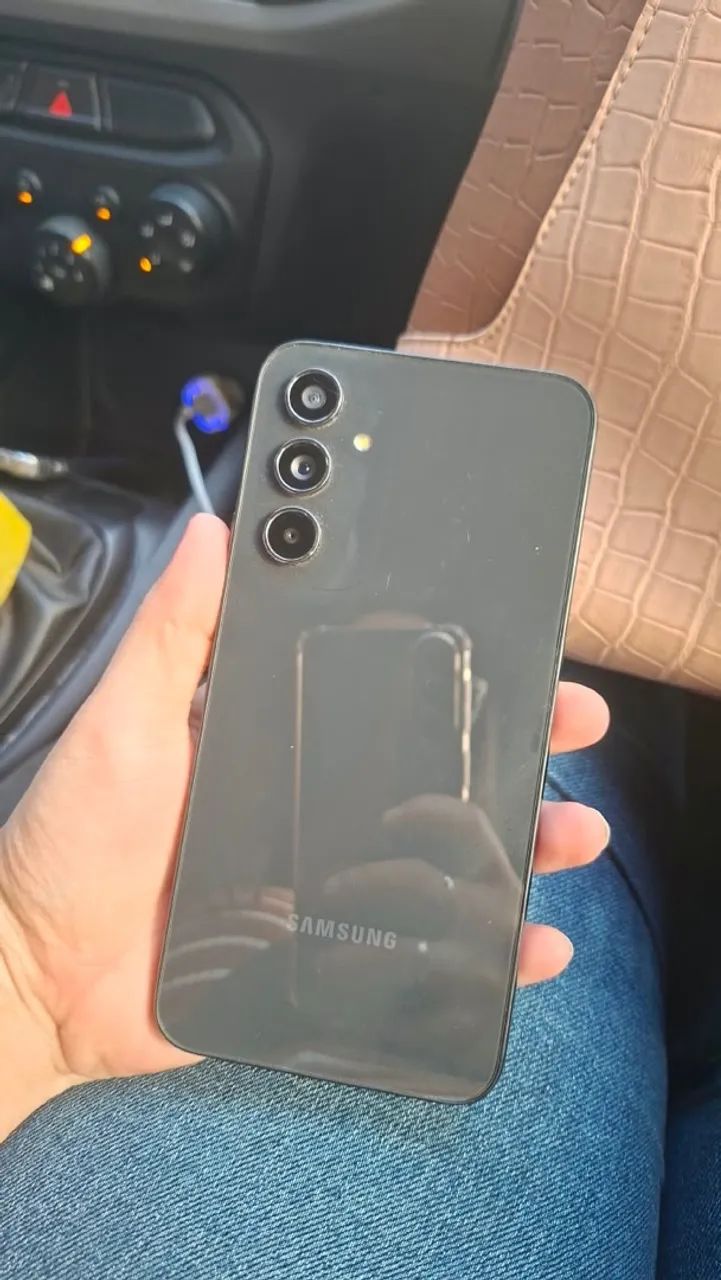 Samsung A54 5G com caixa ? vender logo 