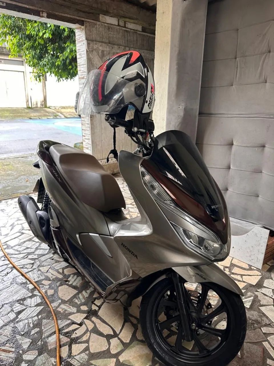 Pcx - Foto 2