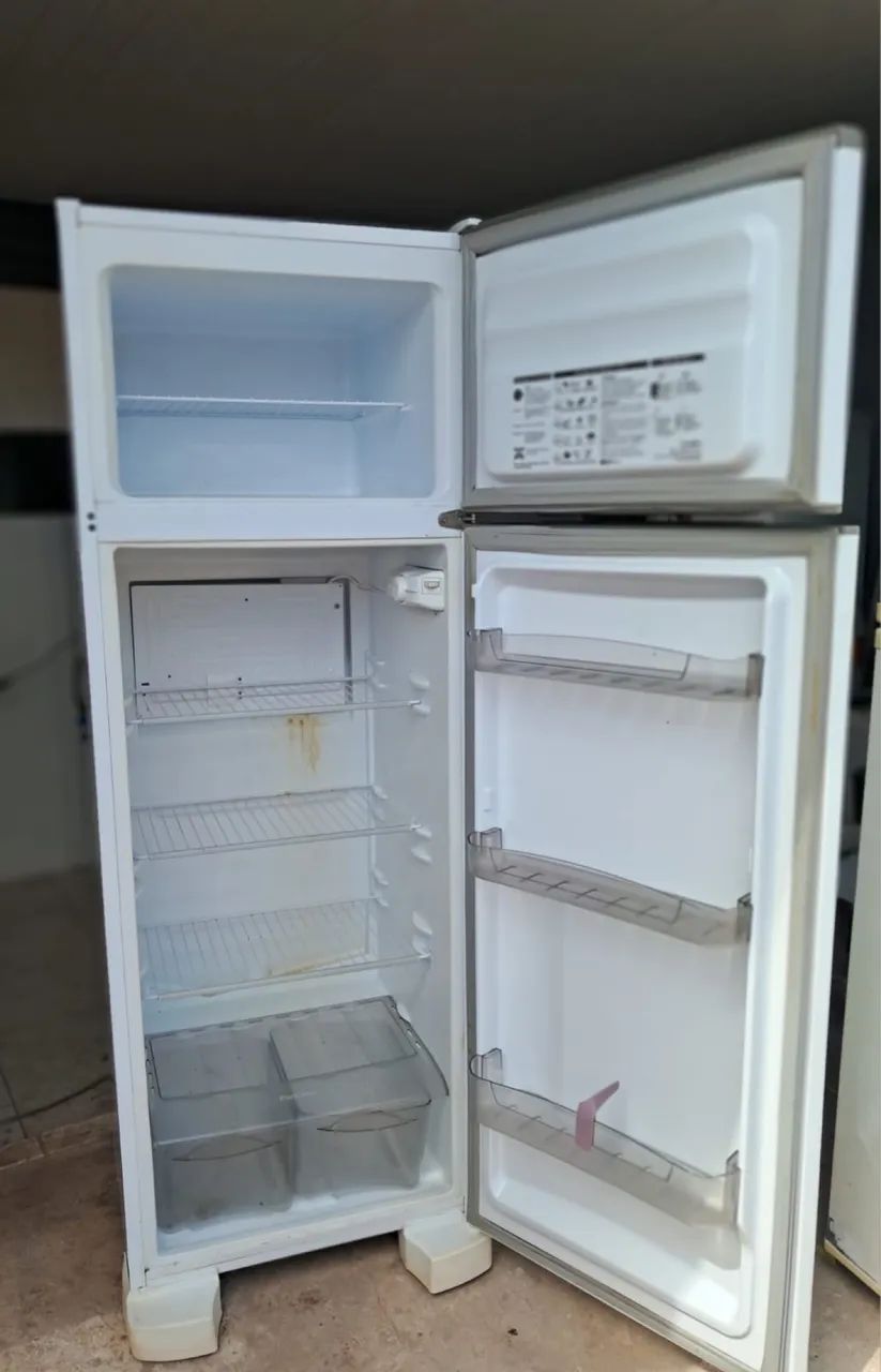 Vendo geladeira  - Foto 2