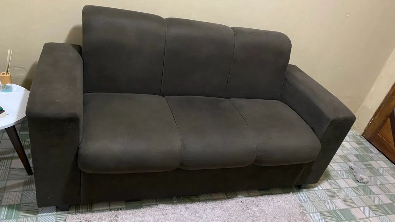 Vendo sofá 2 e 3 lugares com pouco tempo de uso  - Foto 2