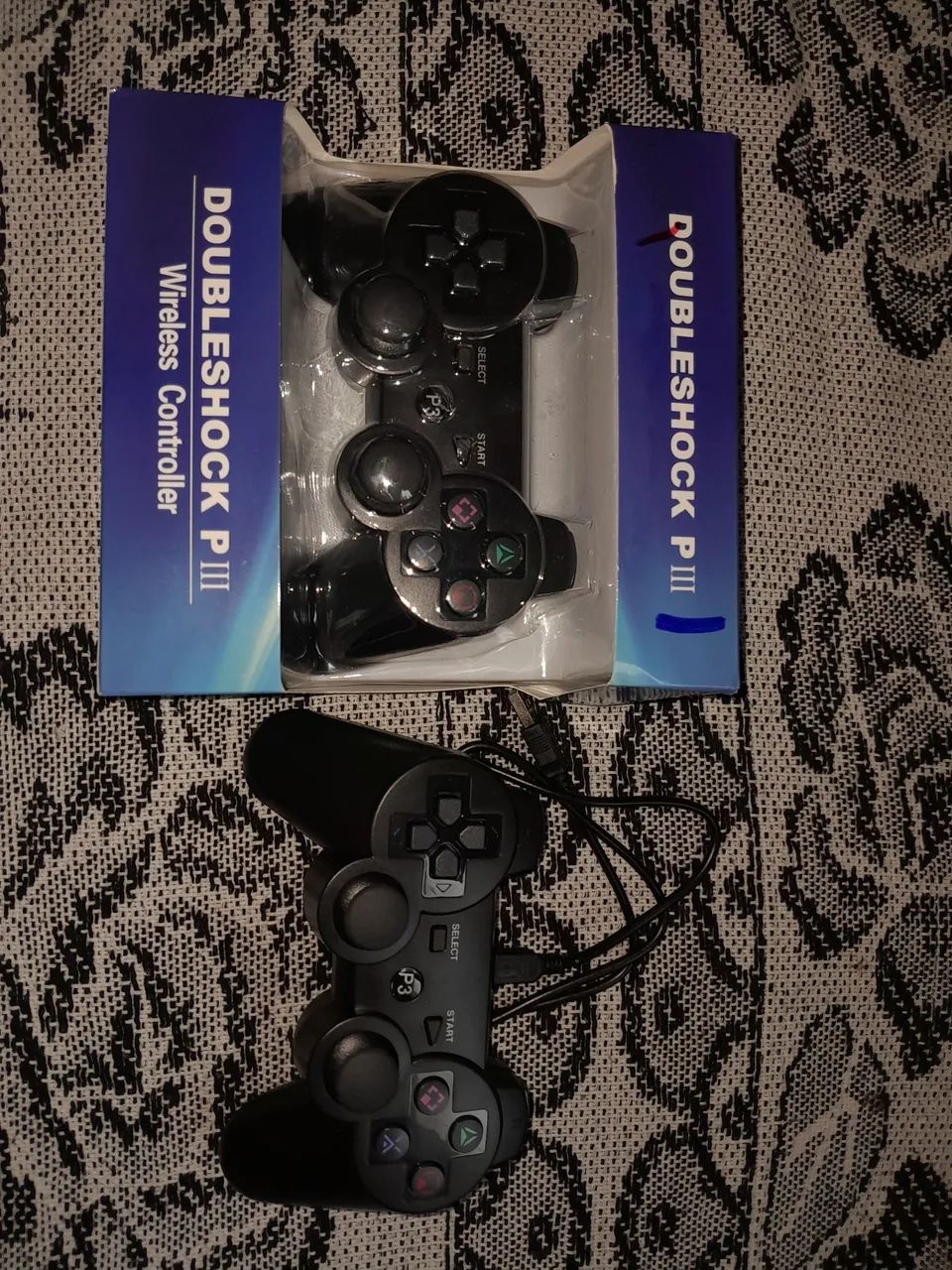 PS3 SLIM + 2 CONTROLE - Foto 4