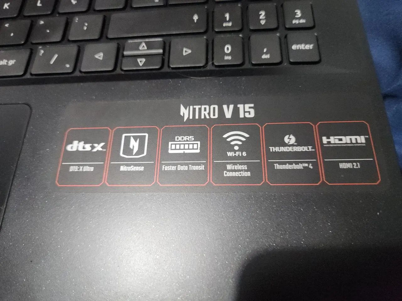 Acer Nitro V15 - Foto 2