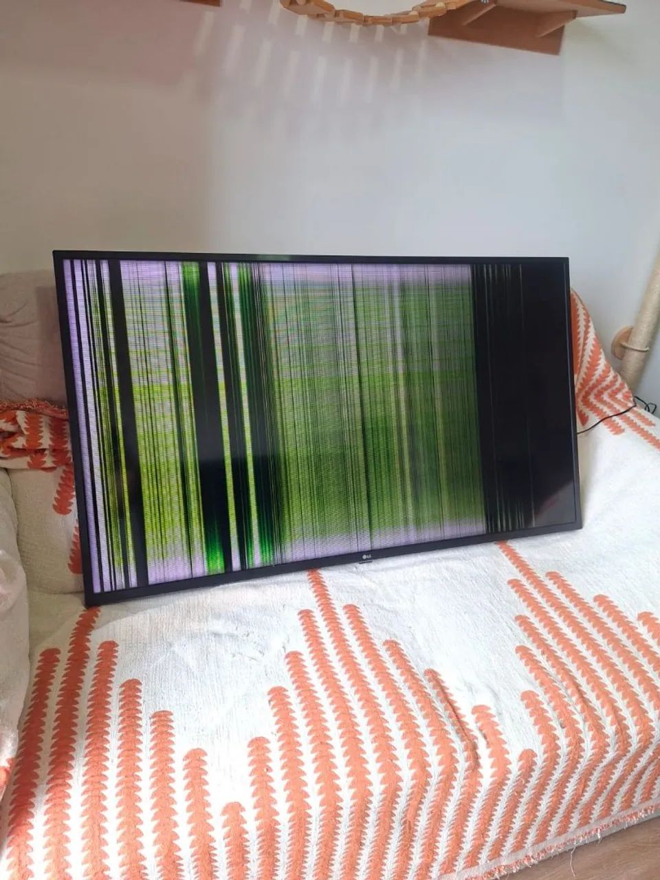 Televisão LG 50' 4K (com avaria) - Foto 2