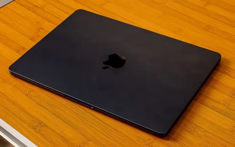 MacBook Air M5 PRETO (Midnight) - Foto 4