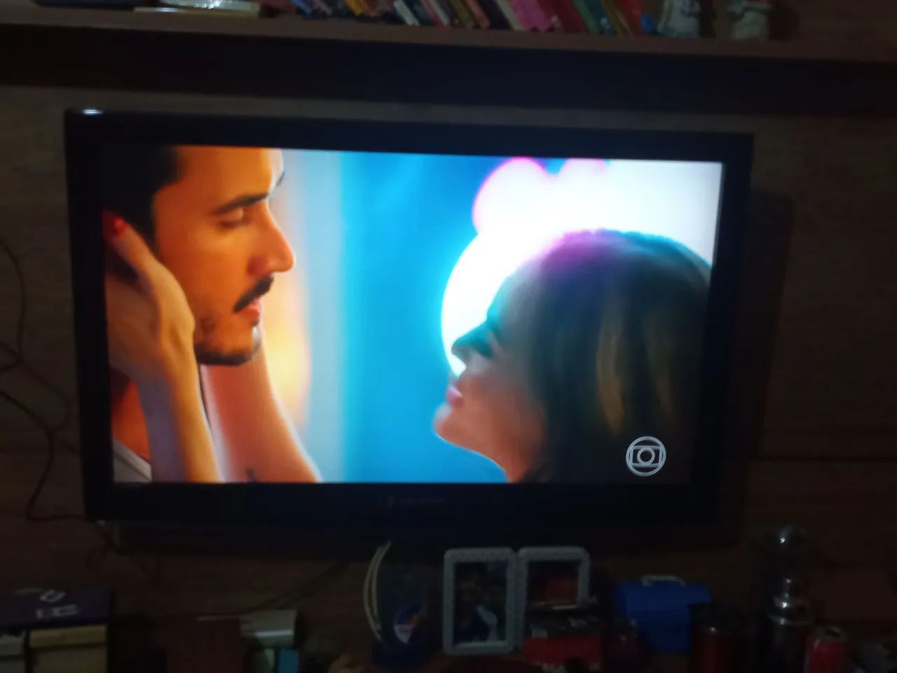 Vendo essa tv de 42 polegadas junto com o painel - Foto 2