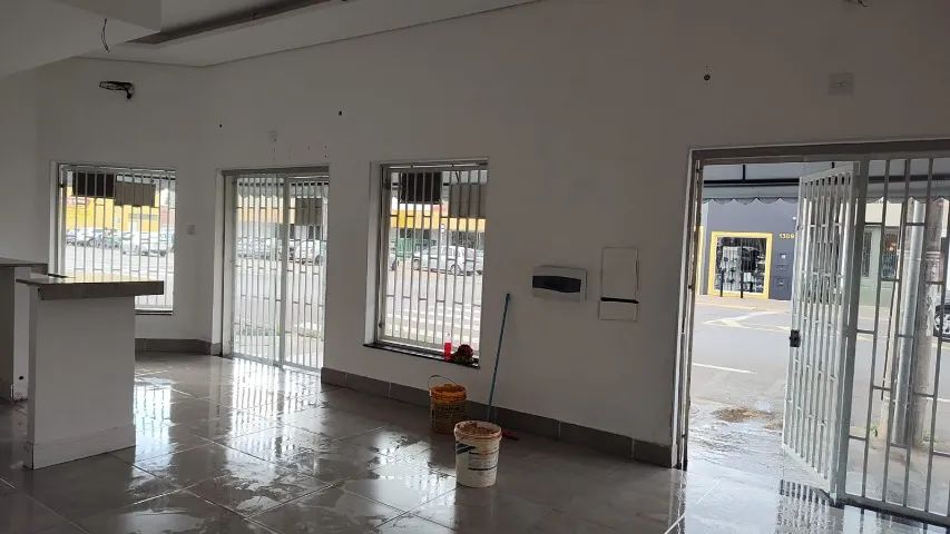  Alugo cômodo na Av. Brasil, esquina com Savegnago e Posto Shell - Foto 3