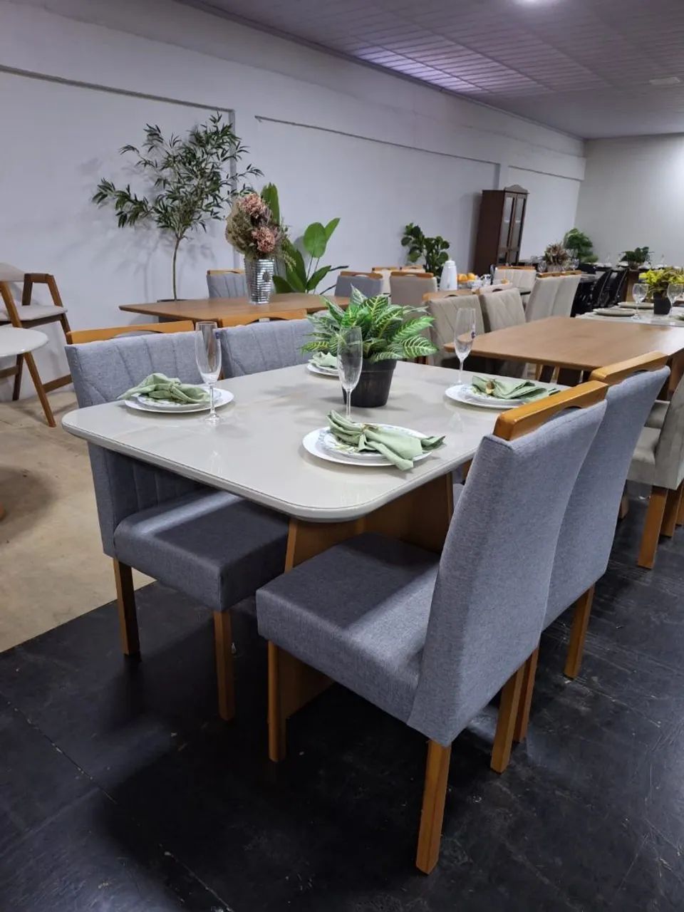 MESA DE JANTAR 1.20x90 COM 4 CADEIRAS  - Foto 2