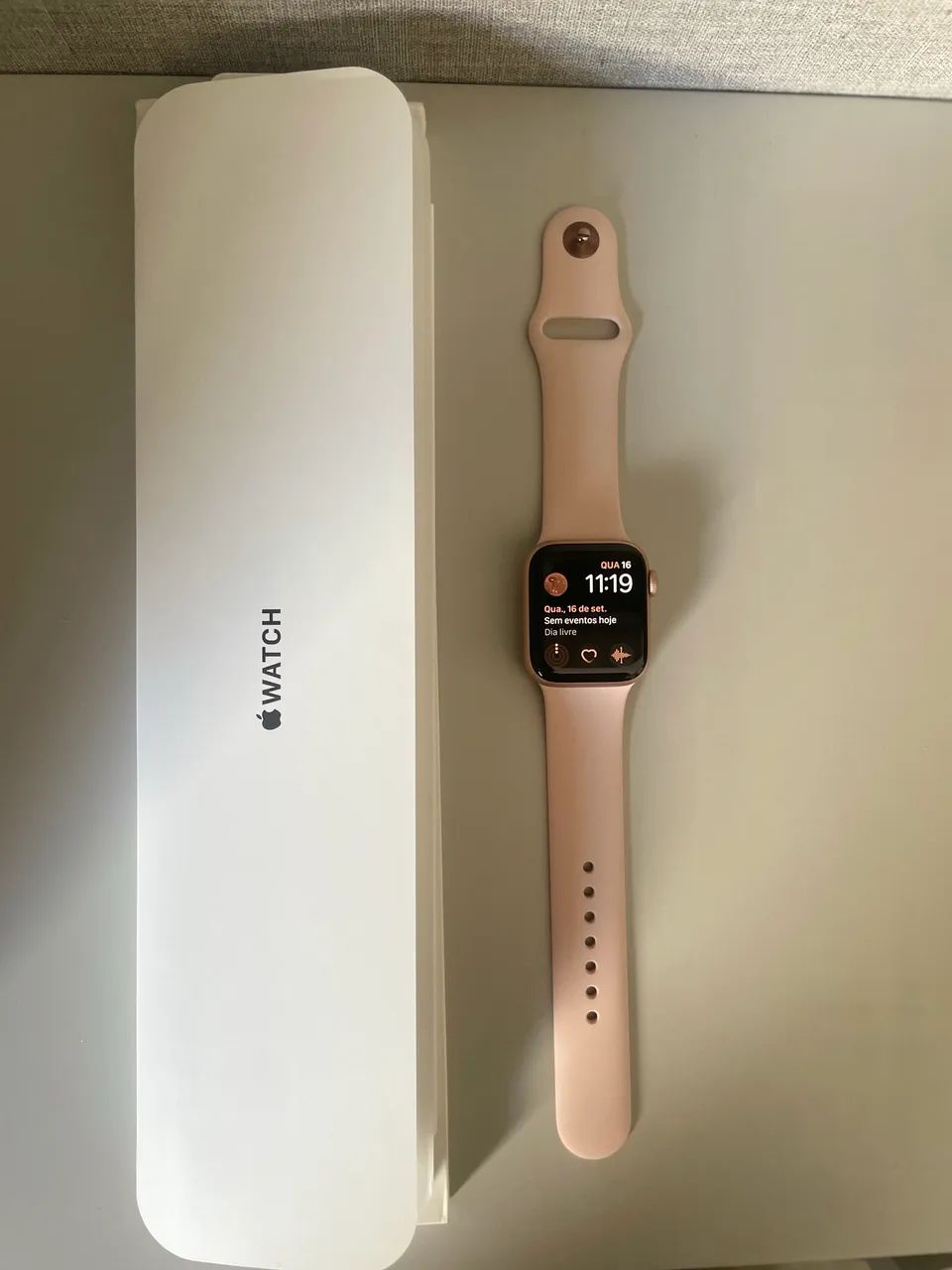 Apple Watch Series 4 GPS 40mm Gold  - Foto 5