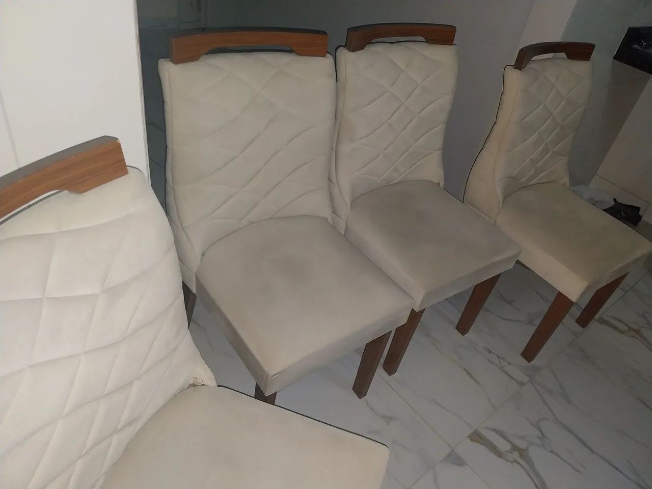 Conjunto de 4 cadeiras . - Foto 3