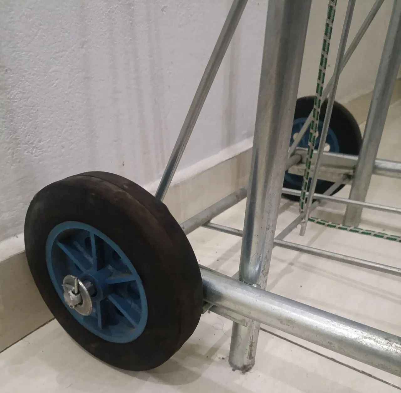 Carrinho de feira ou de carga (dobrável) - Foto 2
