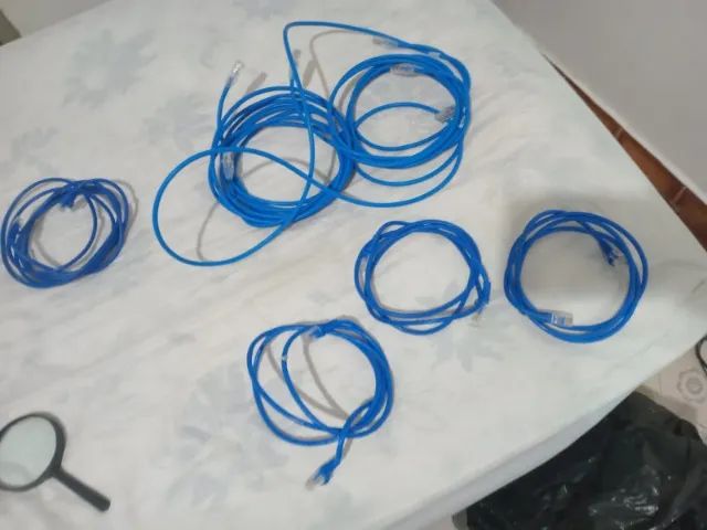 vende-se 3 patch cord, cabo de rede cat 6 gigalan de 2,5m azul