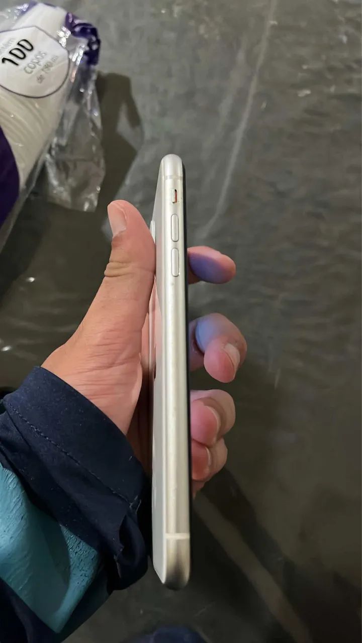 iPhone 11  - Foto 5