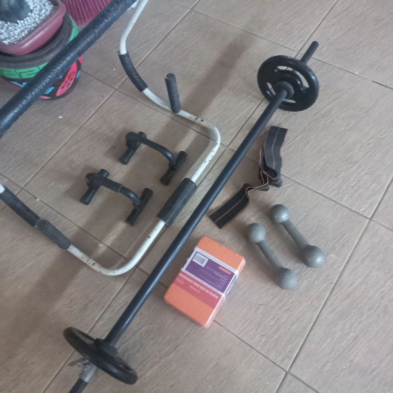 Academia barra ferro