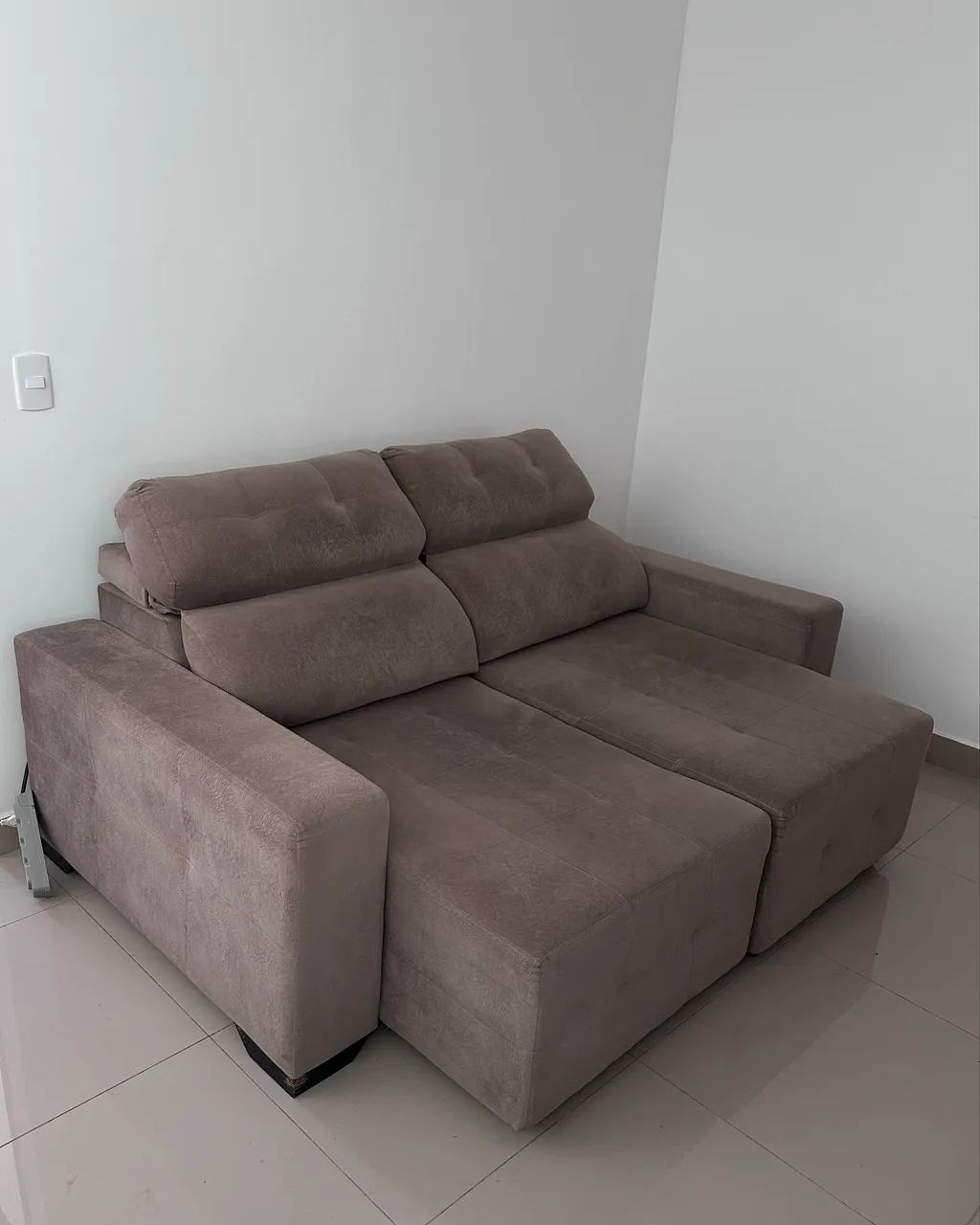 Sofá Retrátil/Reclinável - Excelente Estado - Foto 4