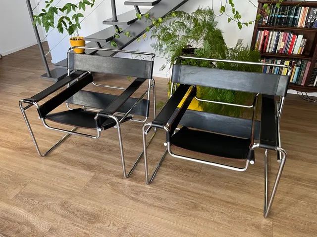 par de poltronas wassily originais bauhaus marcel breuer excelentes