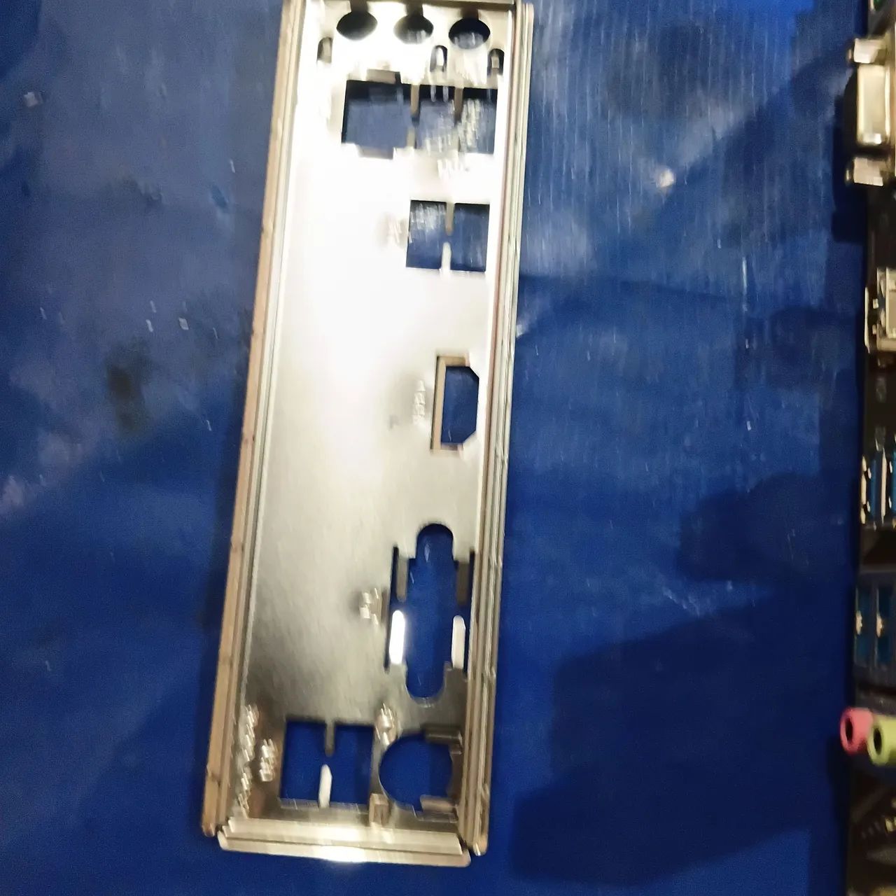 Placa mãe A520m AM4 da Gigabyte  - Foto 2