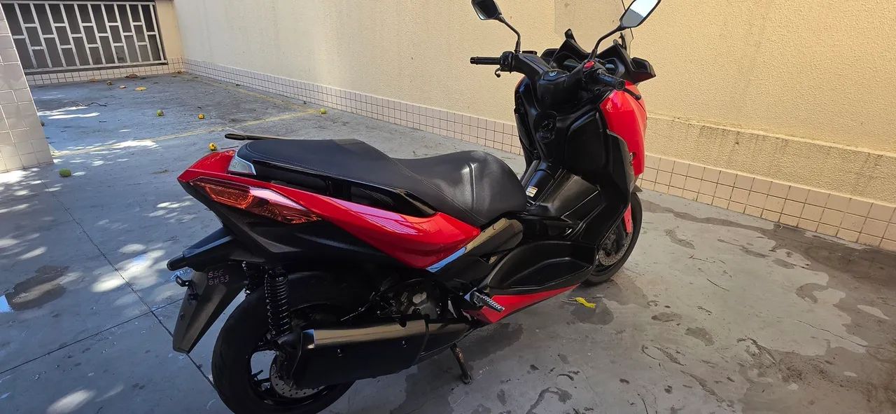 XMax ABS 2024 - Foto 4