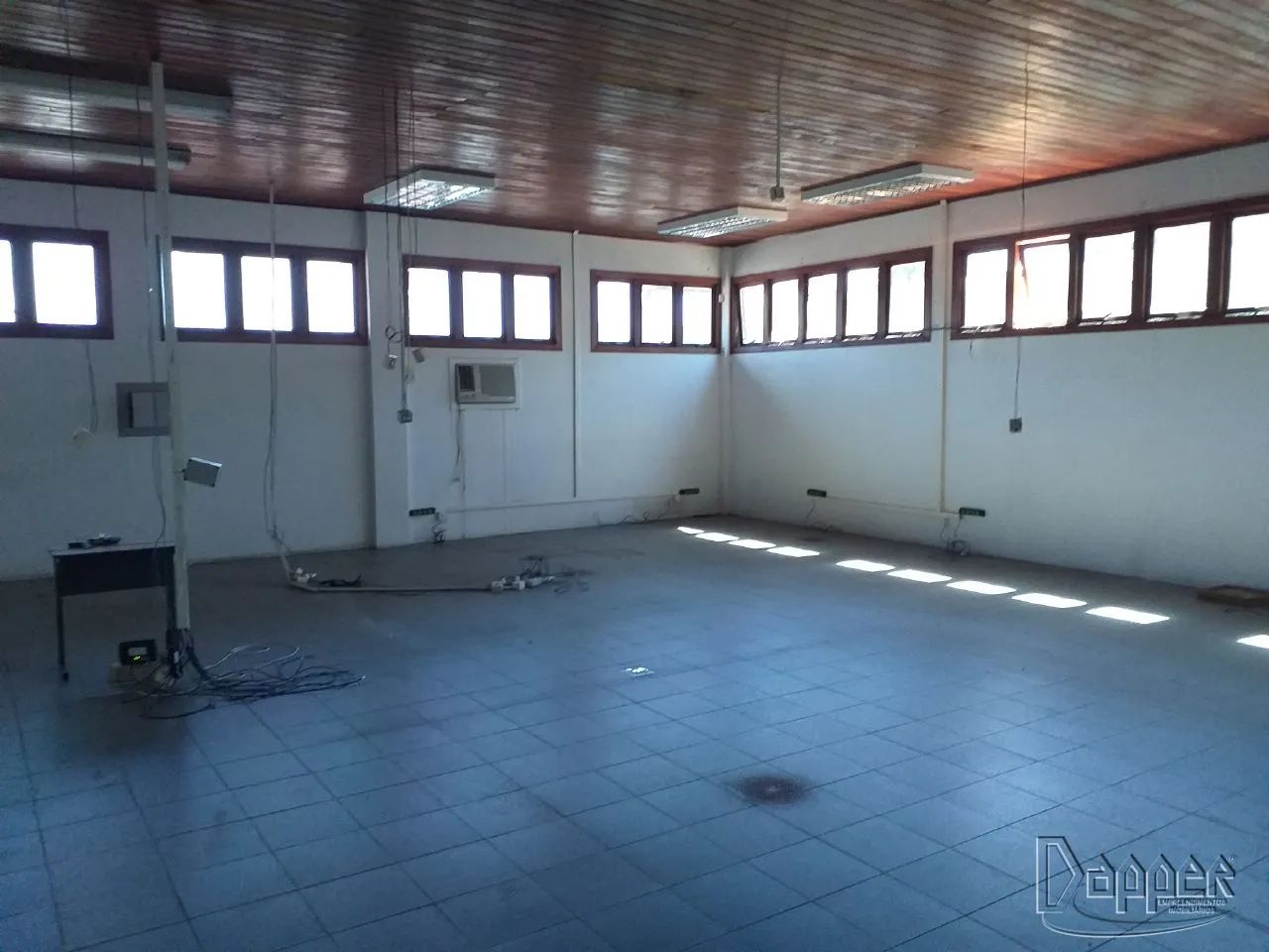 Galpão/Depósito/Armazém para Aluguel no Bairro Hamburgo Velho com 2100 m² de Área Útil - Foto 2