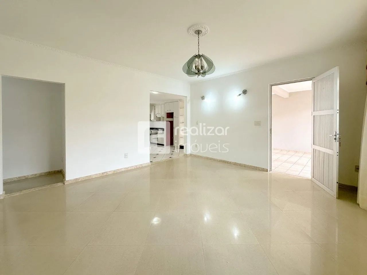Casa de 4 dormitórios bairro Ipiranga em Florianópolis - Foto 4