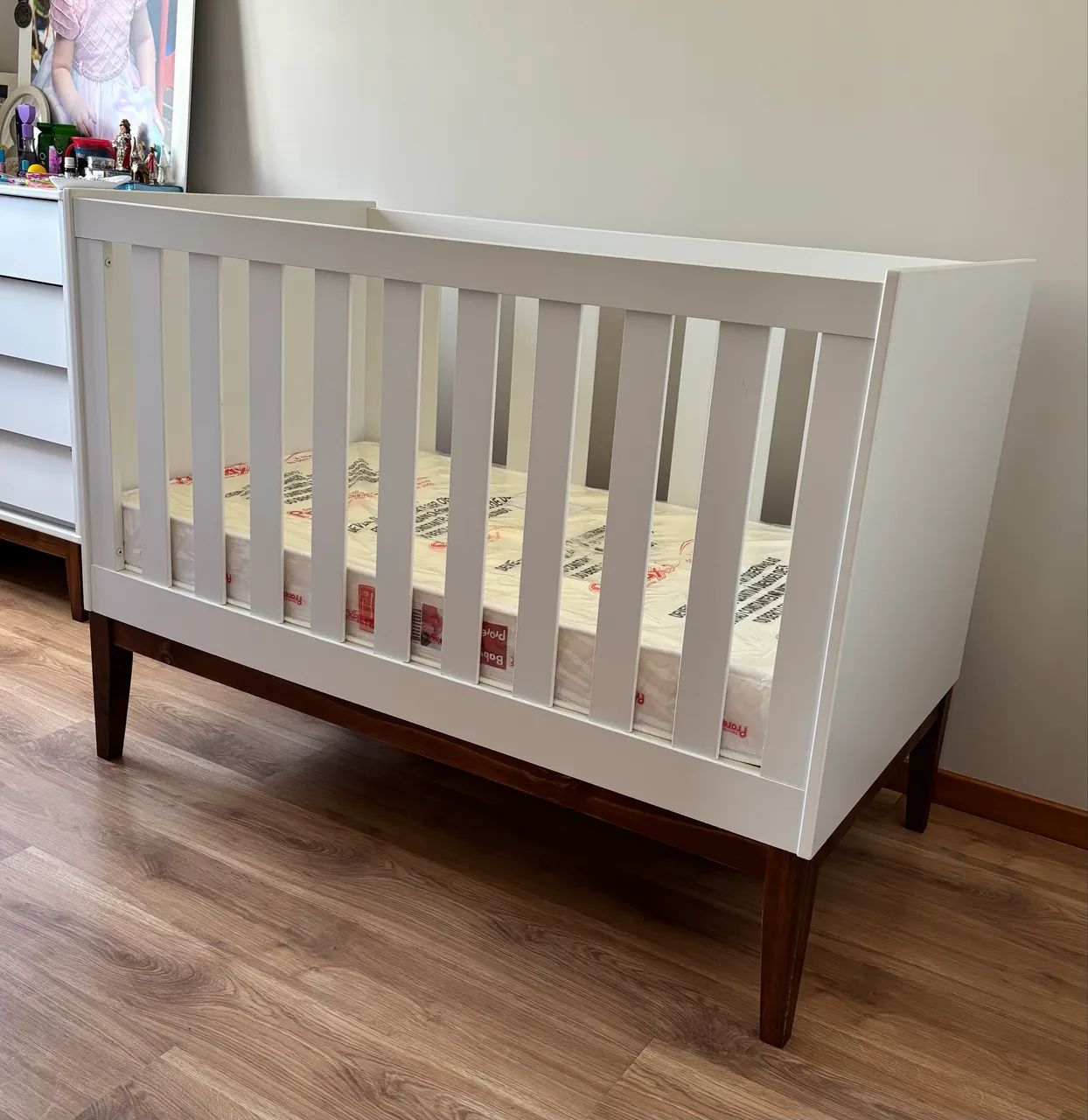 Berço Reller Noah Branco Fosco - Vira Mini Cama - Foto 4