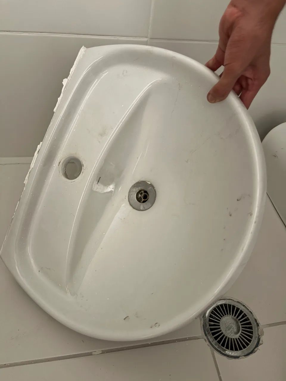 Ceramic Bathroom Sink - New