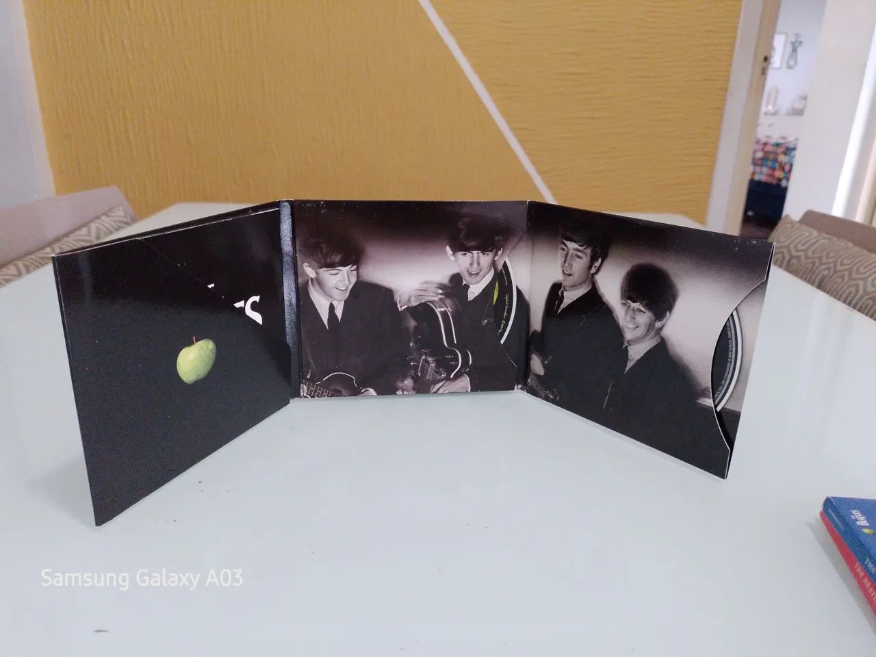 The Beatles  / PAST MASTERS  - Foto 4