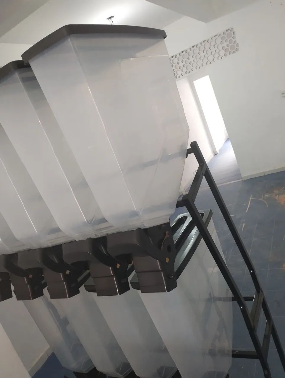 Vendo Dispenser de ração  - Foto 3