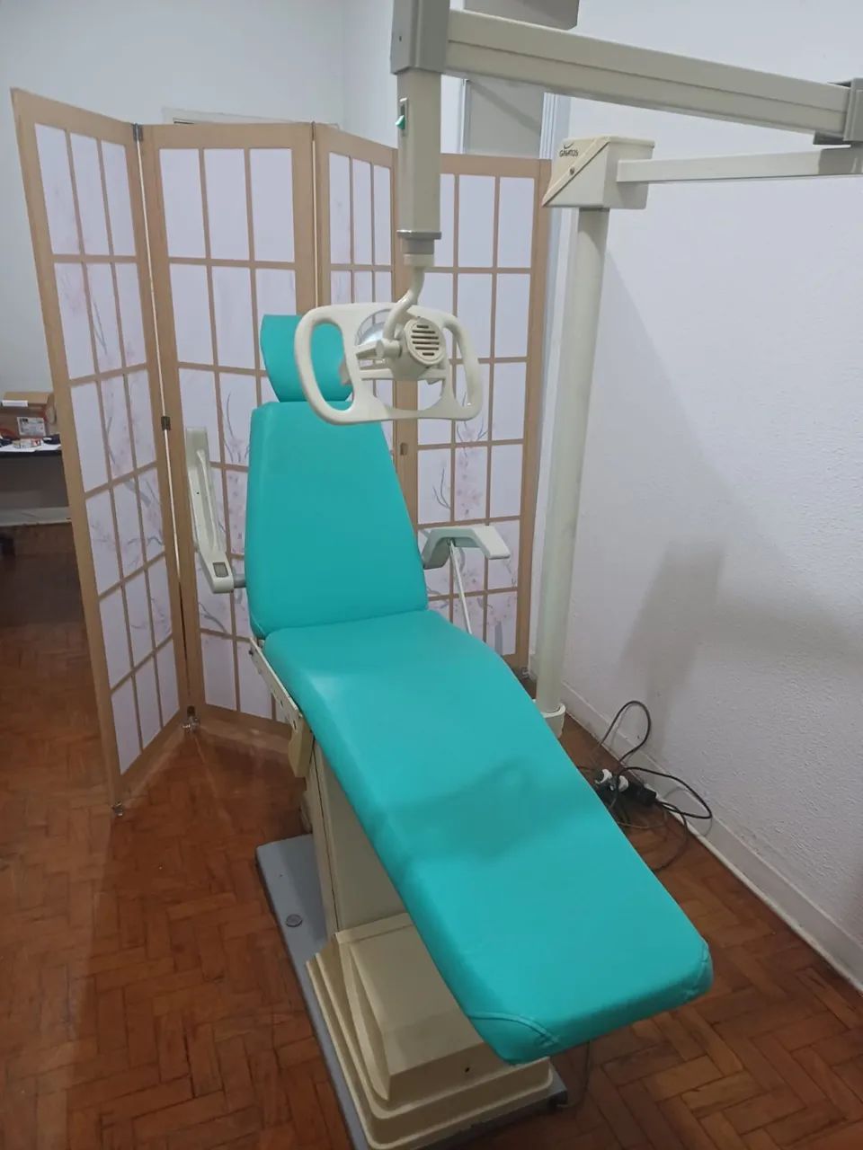 Vendo 2 Cadeiras odontológicas usadas. - Foto 2