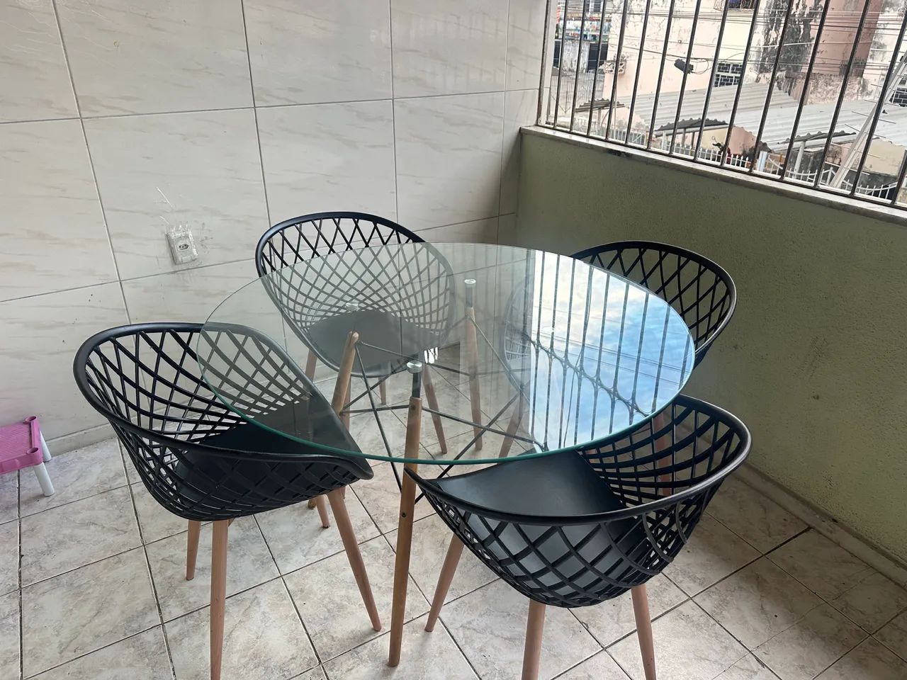 Mesa Tampo Vidro 100 cm + 4 Cadeiras Poltrona Clarice Sidera - Foto 3