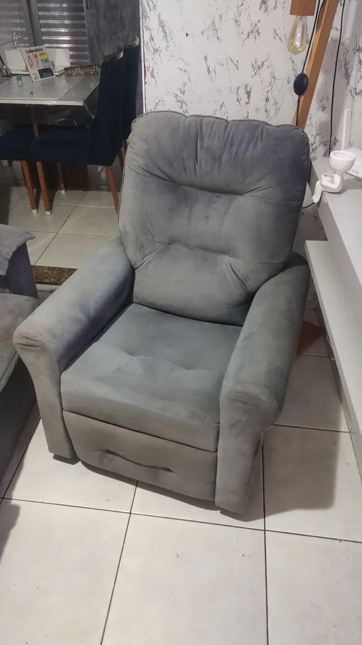 Vendo Poltrona Reclinável  - Foto 4