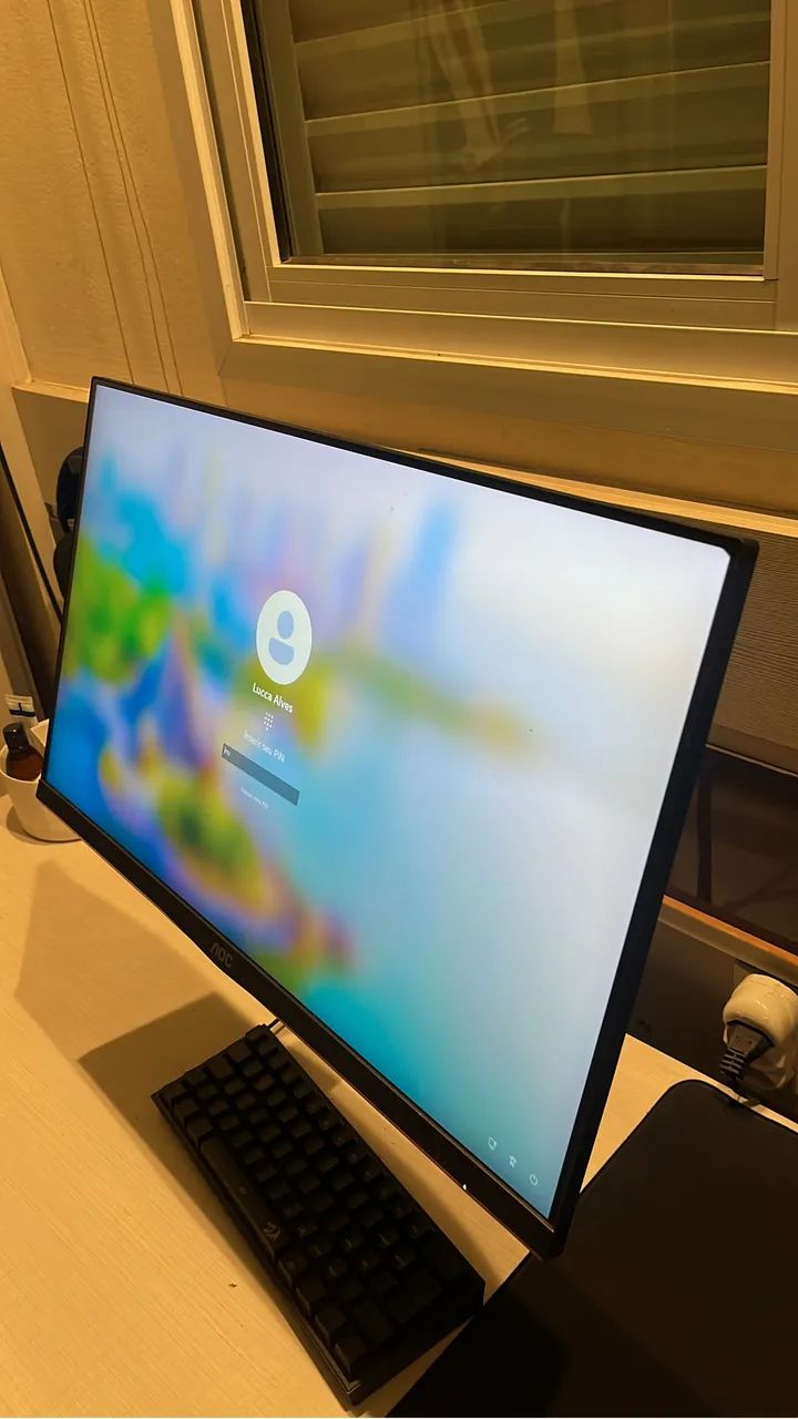 Monitor AOC 165hz 1ms 24? 