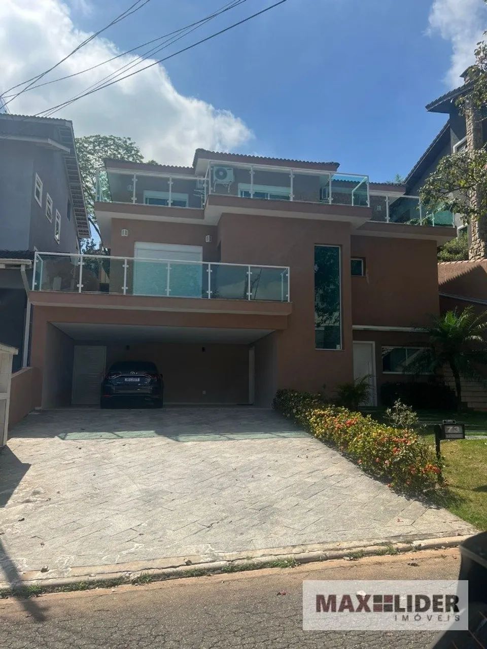 Casa em Condomínio à Venda - Tarumã