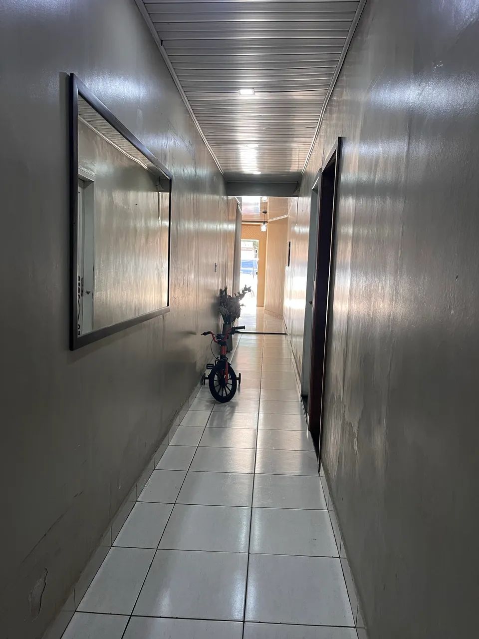 ? OPORTUNIDADE IMPERDÍVEL - CASA COM 2 PONTOS COMERCIAIS NO CENTRO! - Foto 2