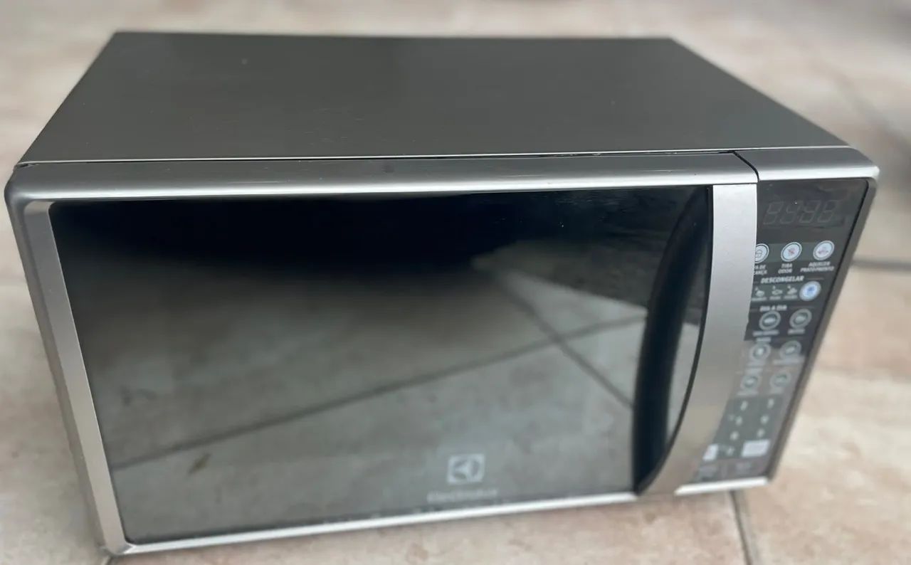 Microondas Eletrolux 20L - Foto 2