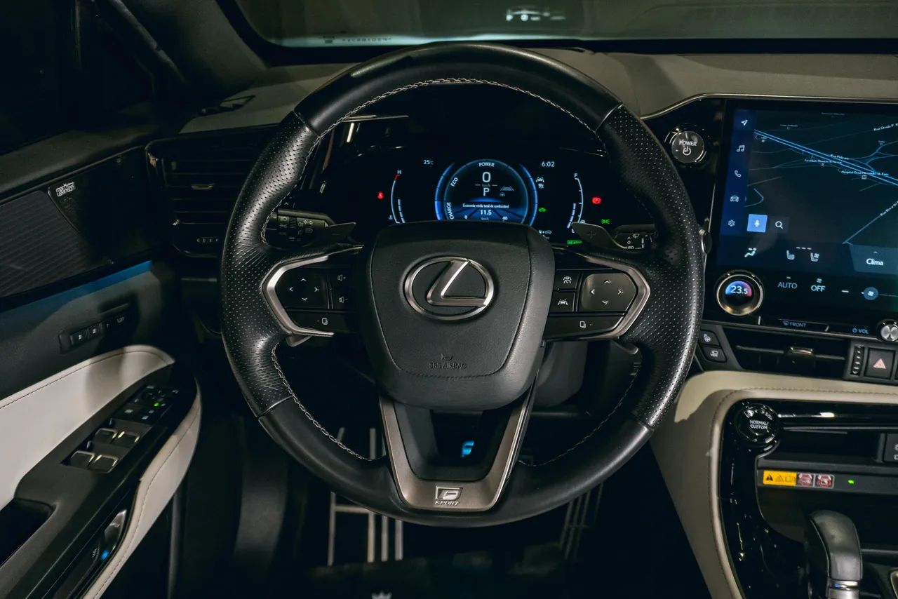 Lexus NX-350h F-sport 2.5 16V Aut. (hybrid), foto 13 de 19