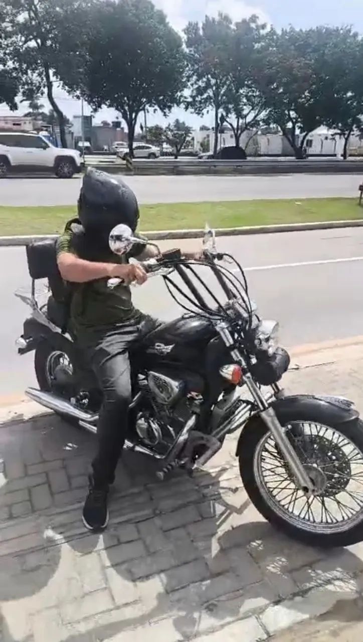 Shadow 600  - Foto 4