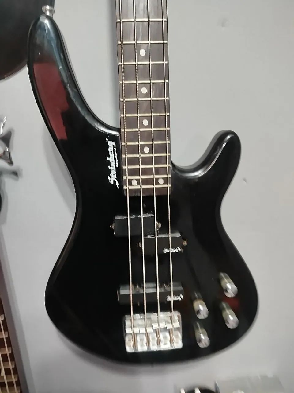 Ibanez GSR200 BK Black (GIO Soundgear) - Instrumentos musicais