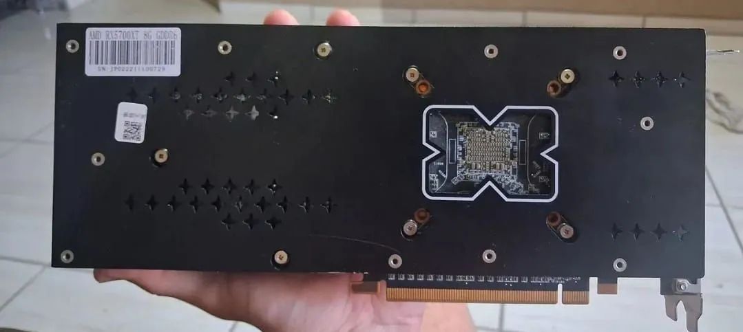 RX 5700XT 8GB GDDR6 - Foto 3